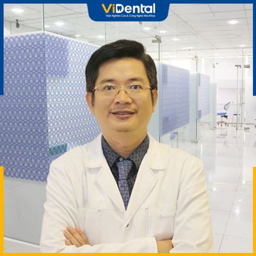 Bác sĩ Nguyễn Quang Tiến hiện tại đang làm việc chính tại Nha khoa Đăng Lưu