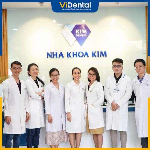 Nha khoa Kim với đội ngũ bác sĩ chuyên môn vững vàng