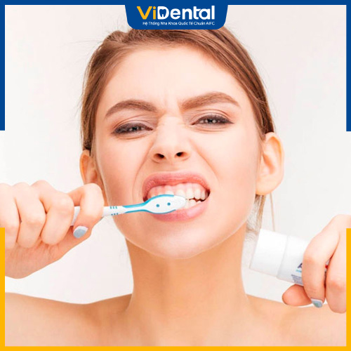 Vệ sinh răng miệng đúng cách giúp mang lại hiệu quả cao